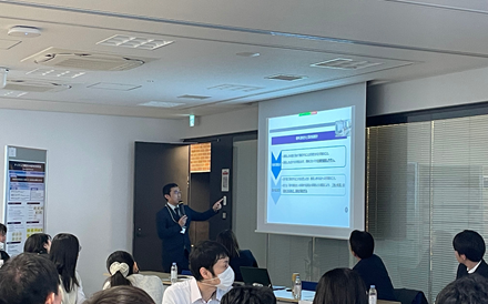 報告会の様子①